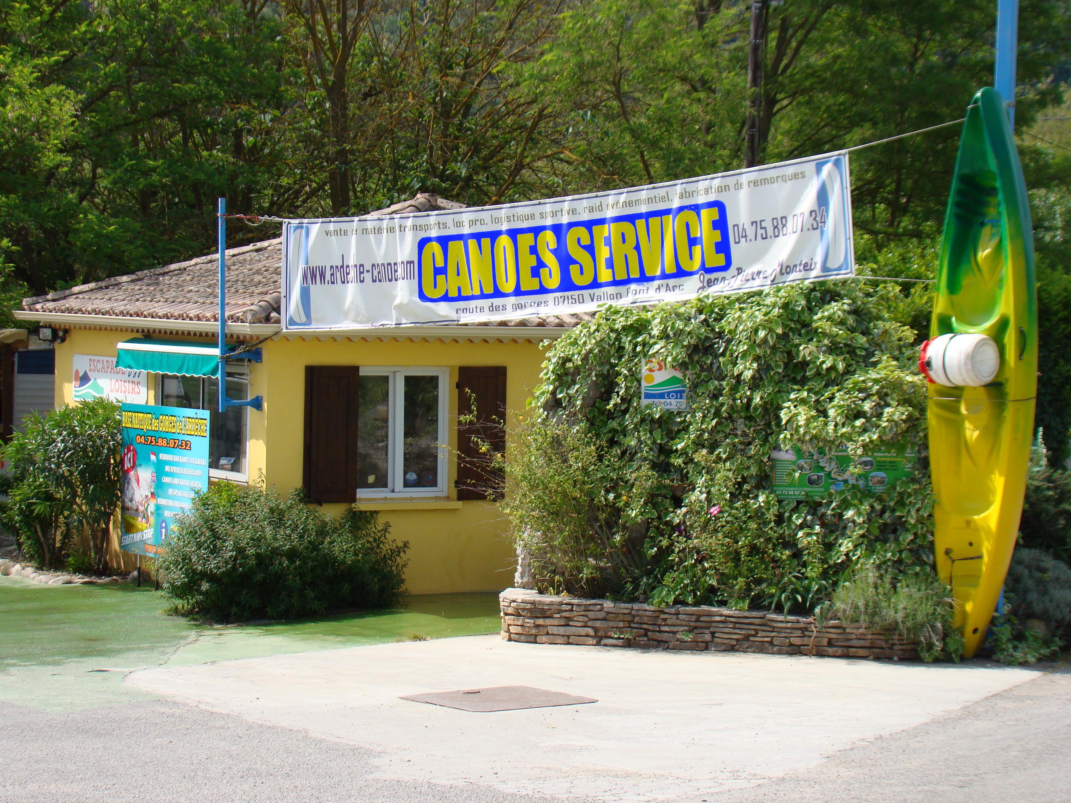 Canoës Service